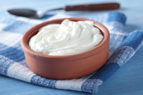 greek-yogurt-in-bowl