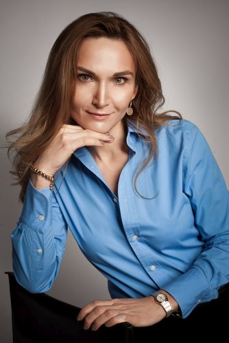 dr n. med. Lidia Majewska, lekarz medycyny estetycznej, ekspert estetyki twarzy (small)